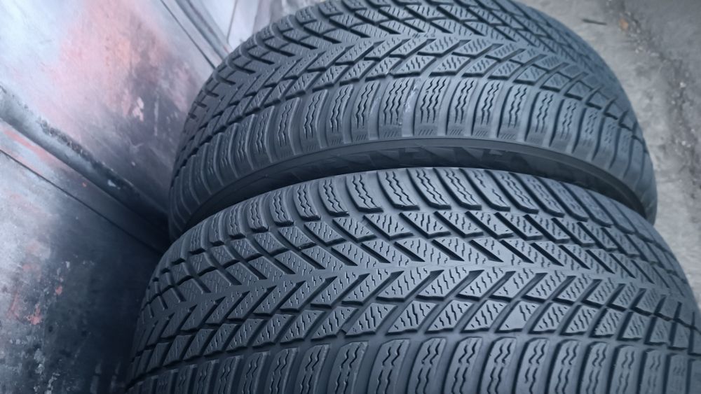 215/55/17 Nokian Дот 1823