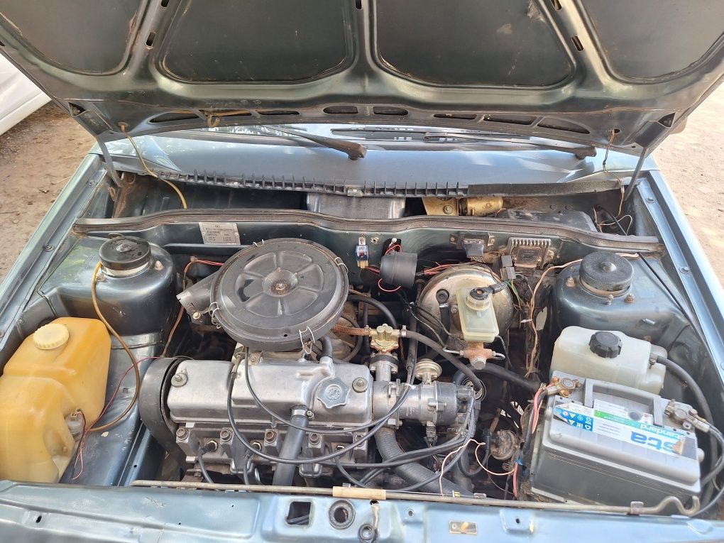 Lada 99 год 2001