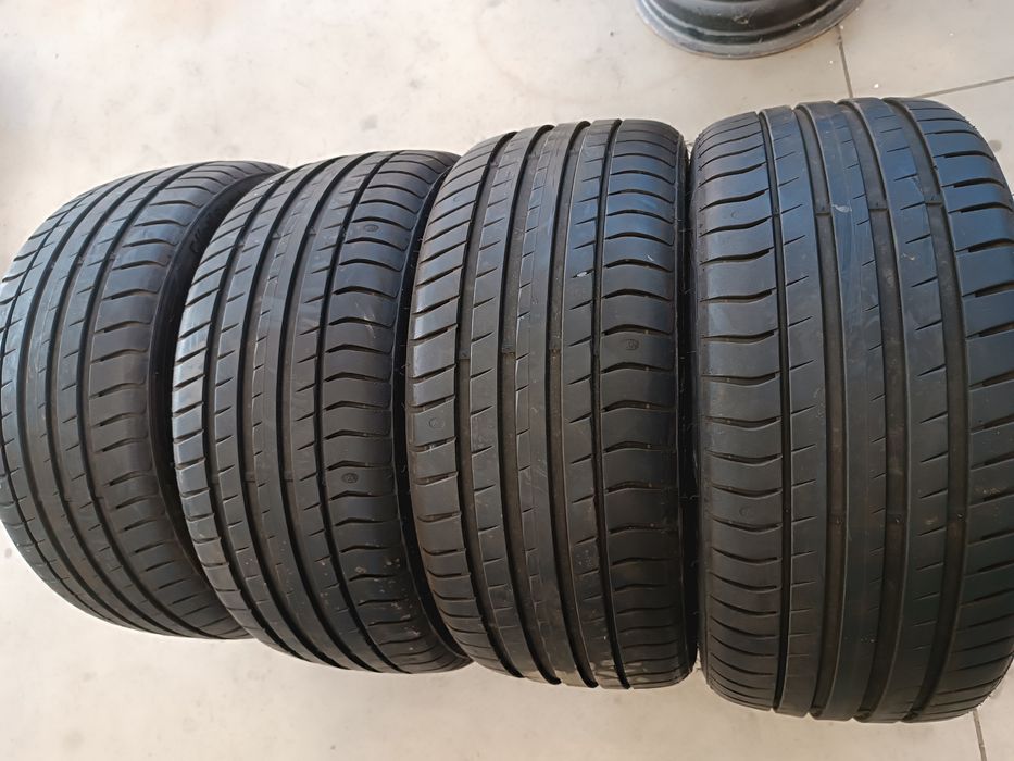 Set 4 Anvelope Vara 235 45 17 dot2023 ca și noi