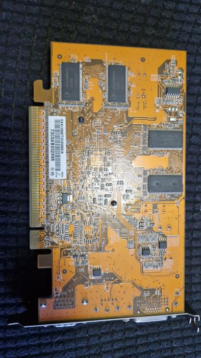 Vand Placa video
