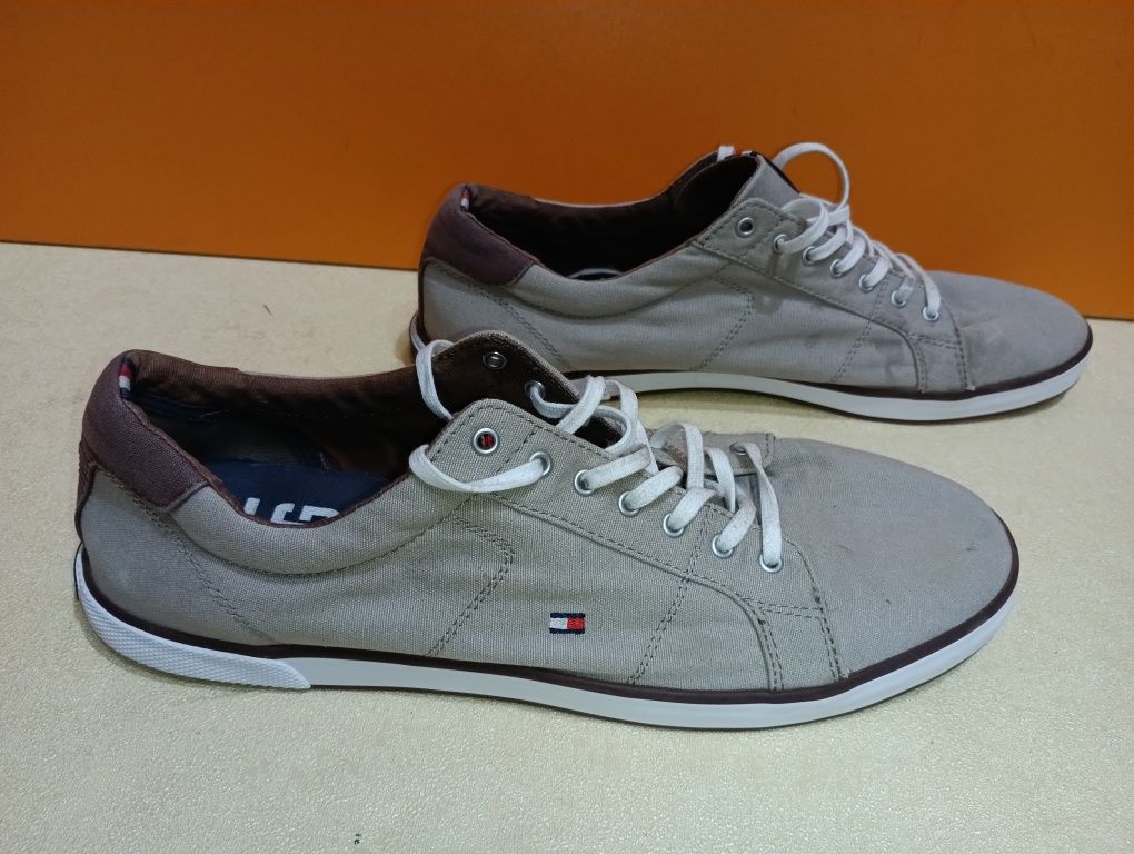Hilfiger N 44 - 29 лв