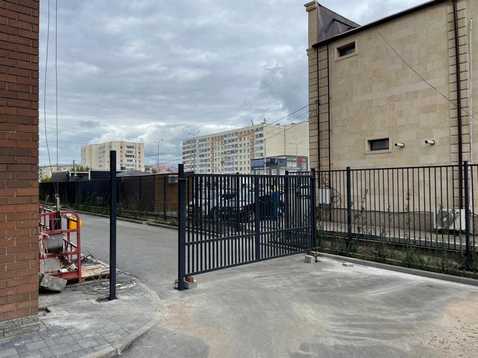 Заборы, скамейки, столы, металлоконструкции