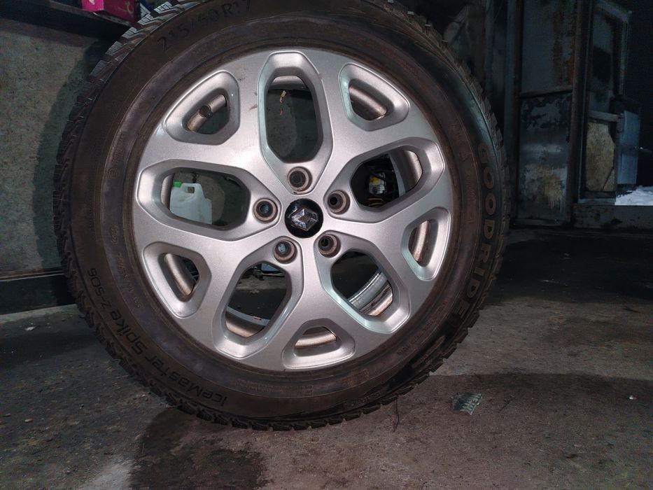 Диски с зимними шинамм