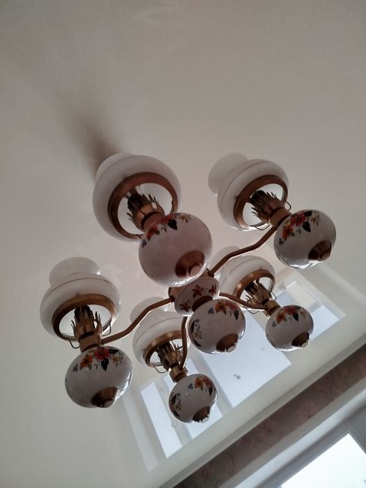 Продаю фарфоровую люстру