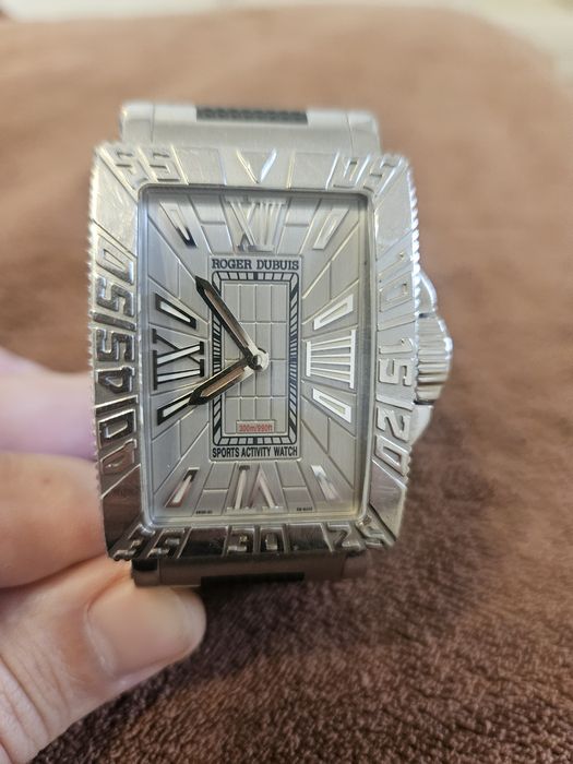 Ceas Roger Dubuis