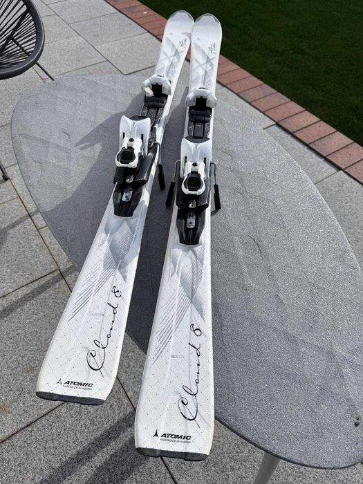 Schiuri ATOMIC Cloud 8 151cm + Clapari ATOMIC nr. 37
