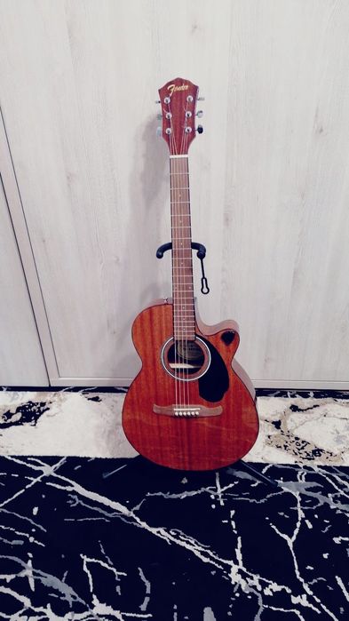 Vând chitării Fender electro acustice