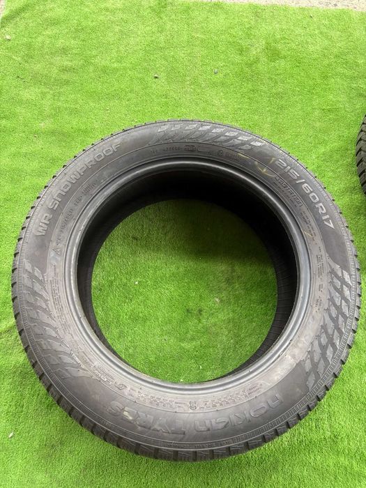 Anvelope Iarna Nokian 215/60/17