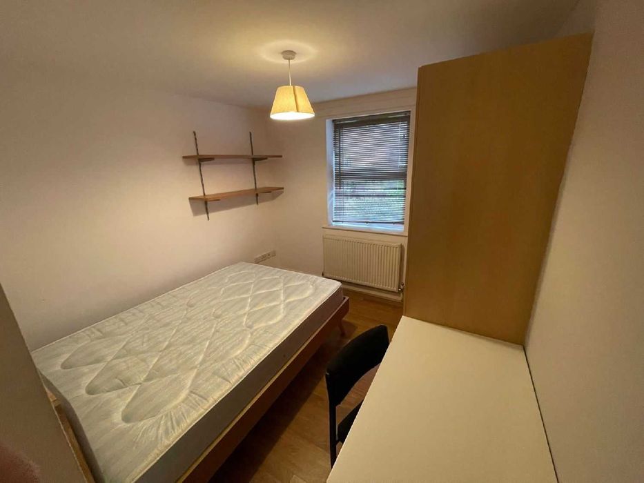 Дава се под наем Двустаен апартамент в София, Център - 65 кв.м за 408 € - Снимка #3