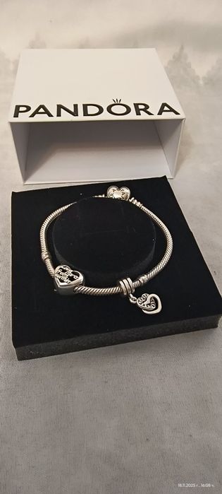 Гривна Pandora с два талисмана