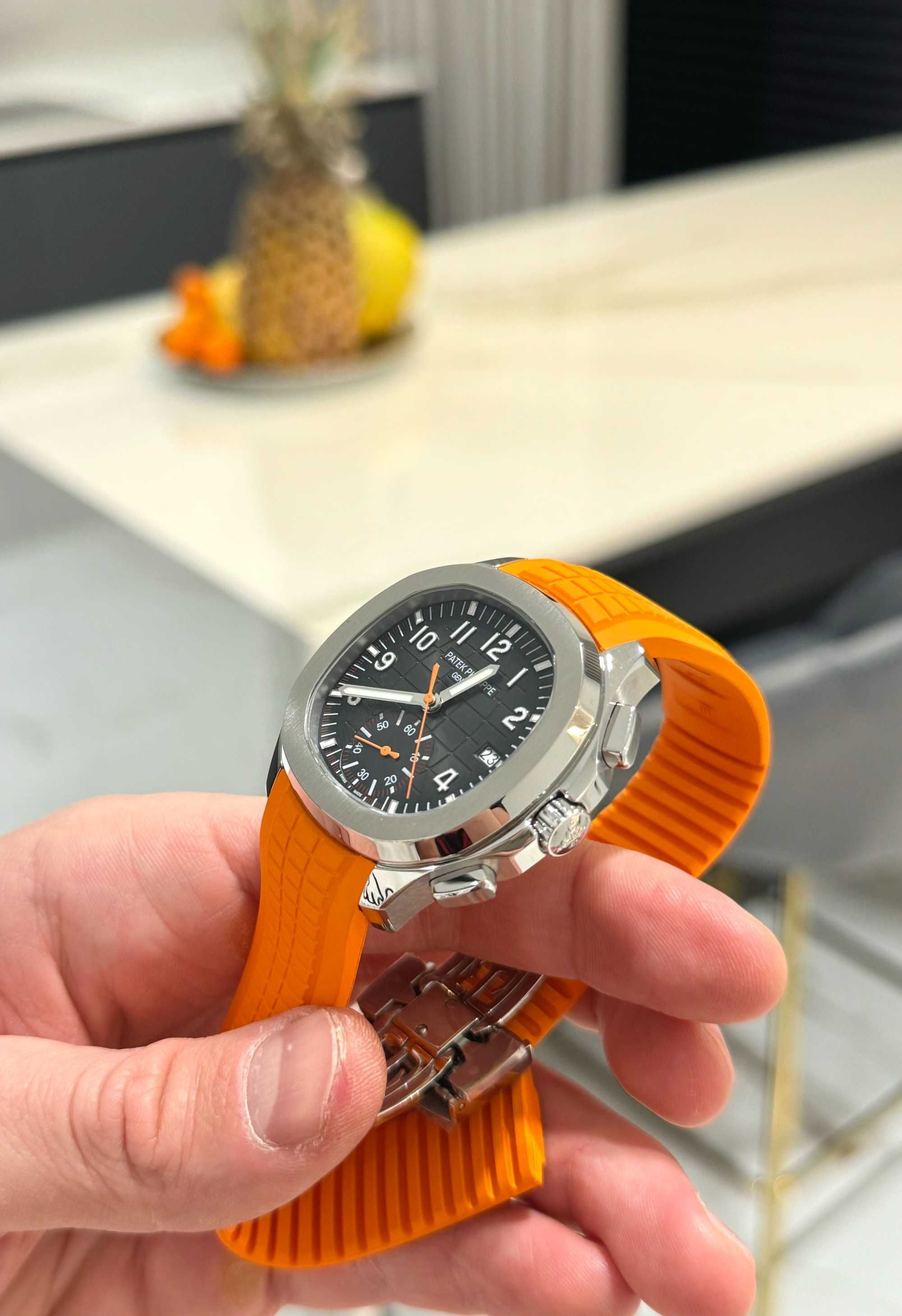 Patek Philippe Aquanaut Chrono оранжево