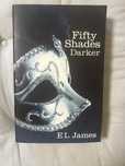 Fifty shades darker - 50 нюанса по-тъмно книга на английски език