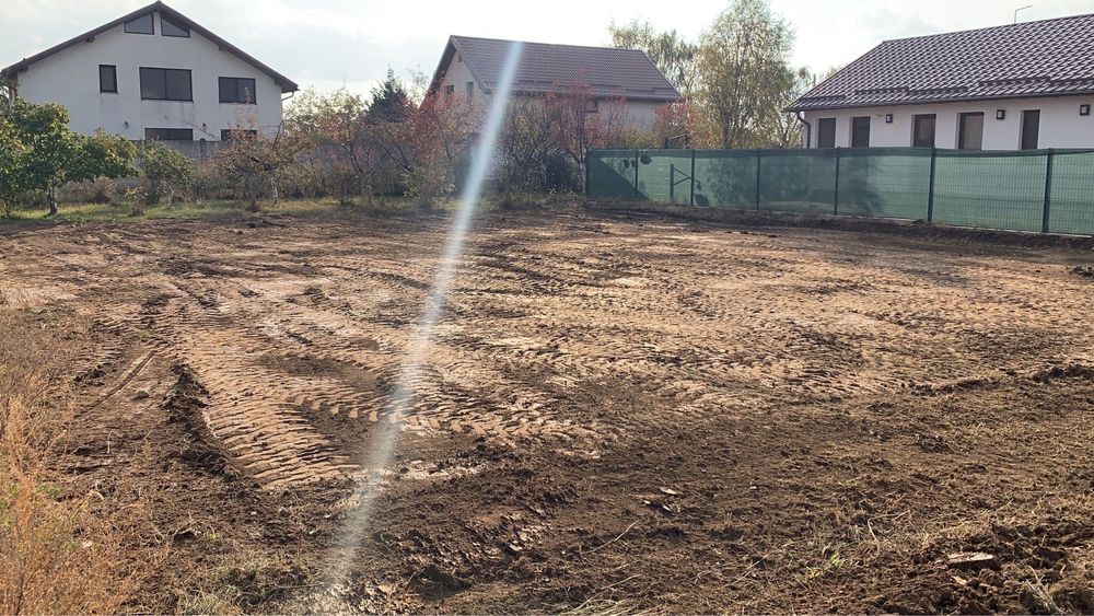 Teren intravilan Carcea, toate utilitatile, 105 euro mp