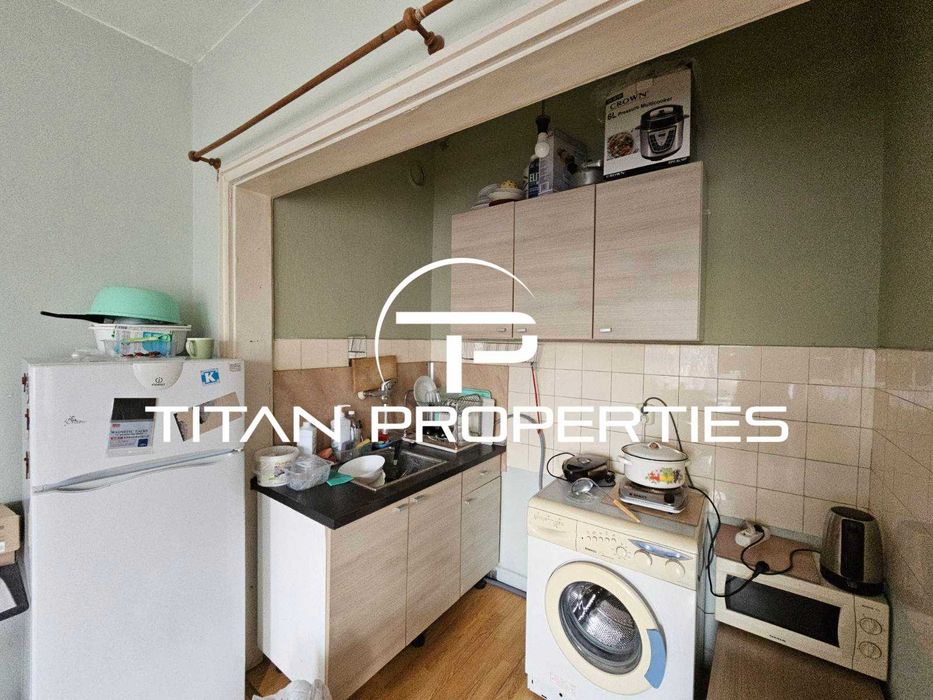 Продава се Тристаен апартамент в Варна, Гръцка махала - 81 кв.м за 2840 €/кв.м - Снимка #2