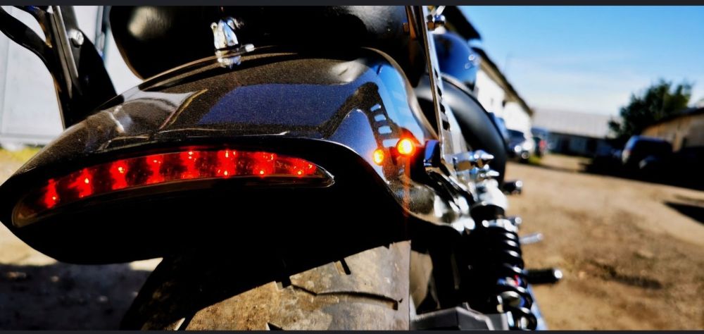 Vând HONDA VTX 1800 F