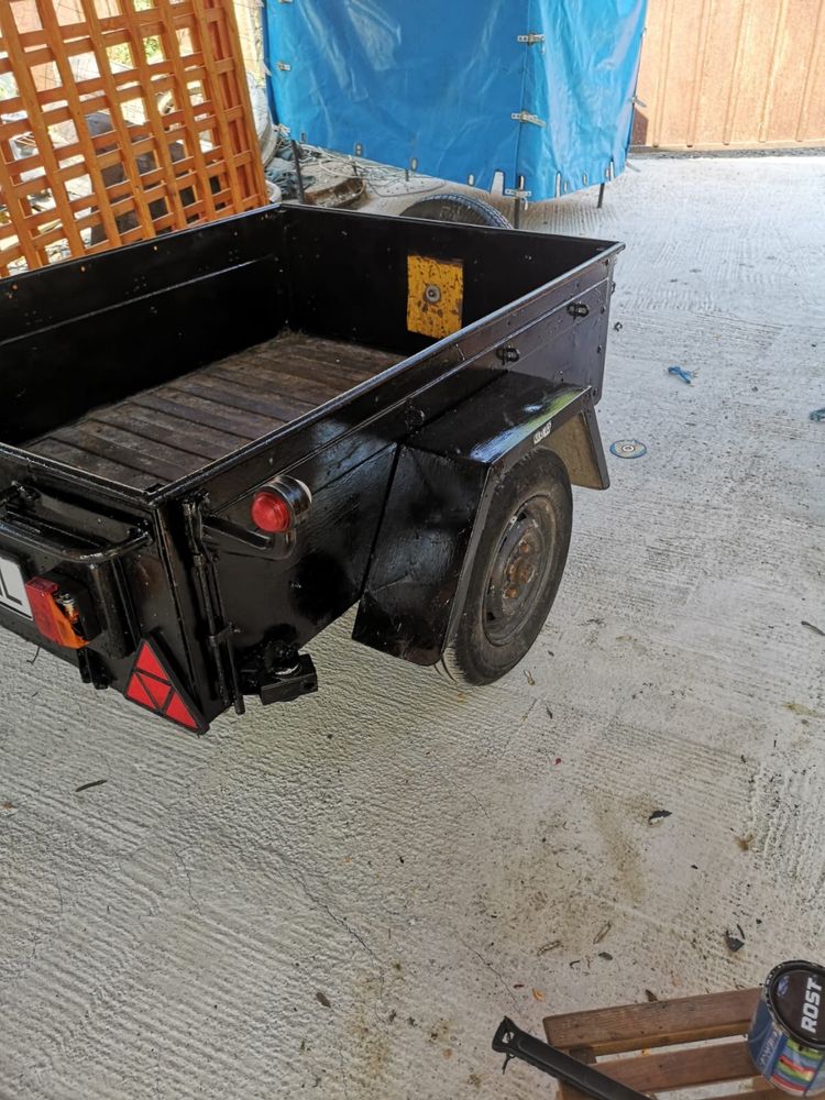 Remorcă 600 kg cu prelată – 1.56 x 1.16 m