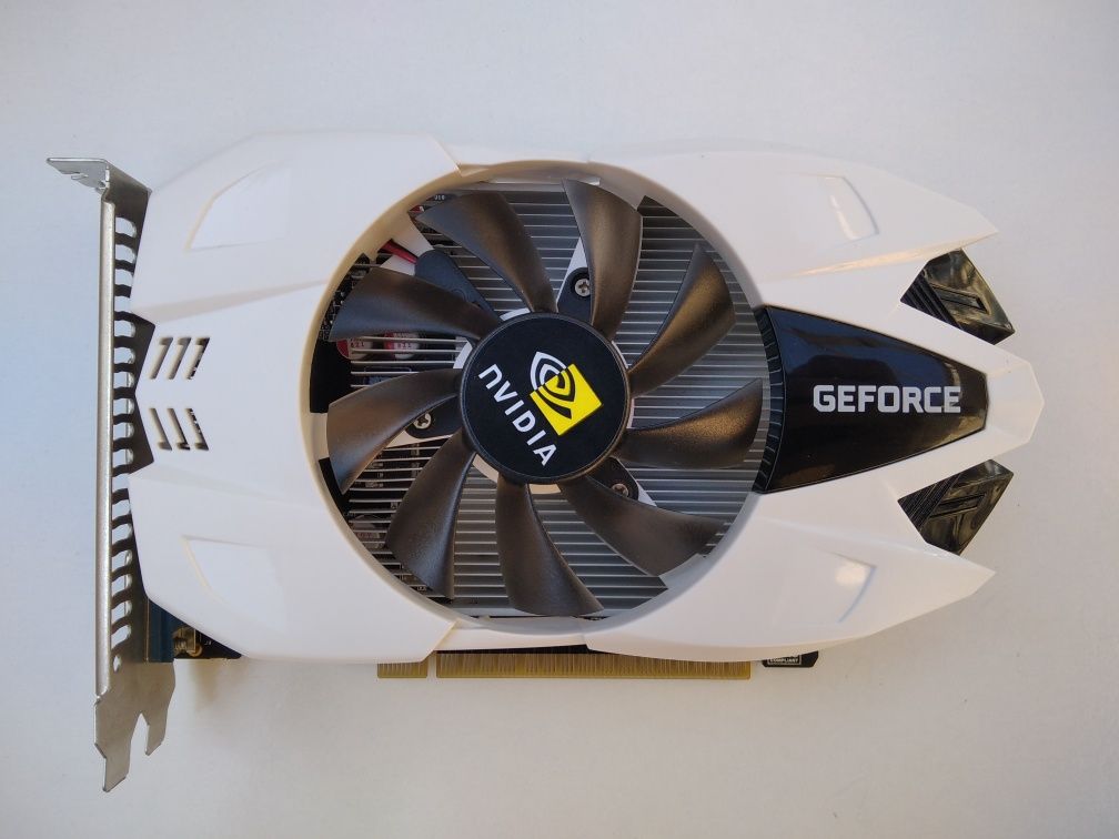 GT 730 2GB Yaxshi ishlab turgan arzon narxda