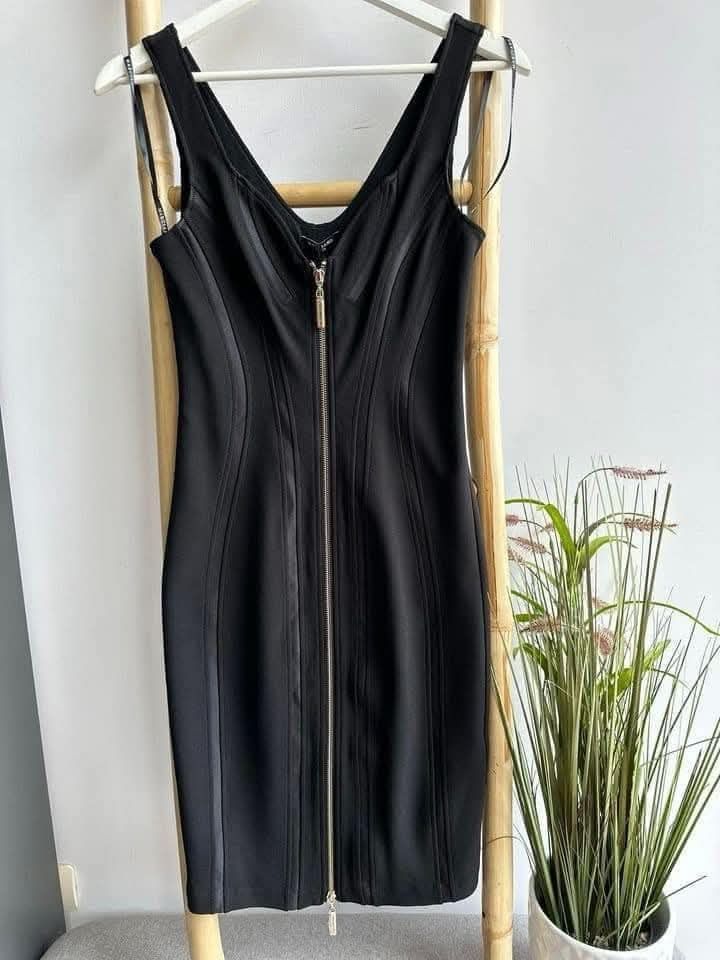 Guess H&M Marks & Spencer Mango миди рокля сатен, принт цветя, дантела