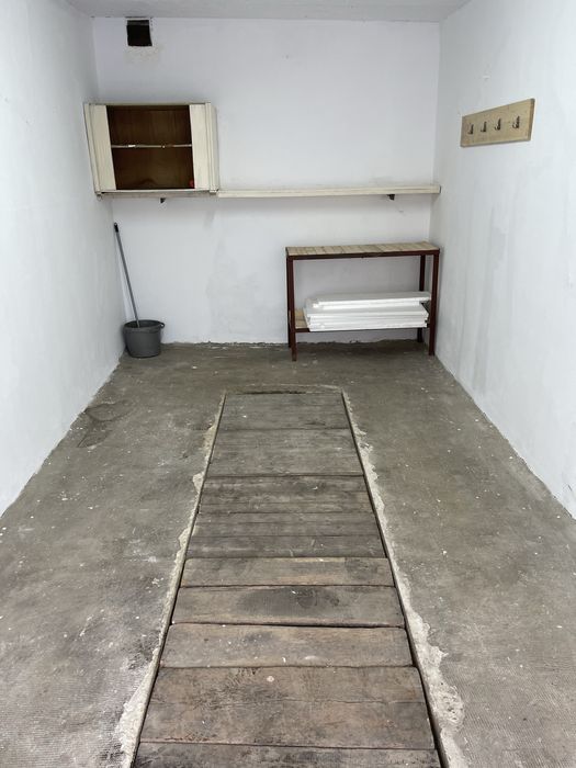 Inchiriez Garaj 18mp zona Tribunal