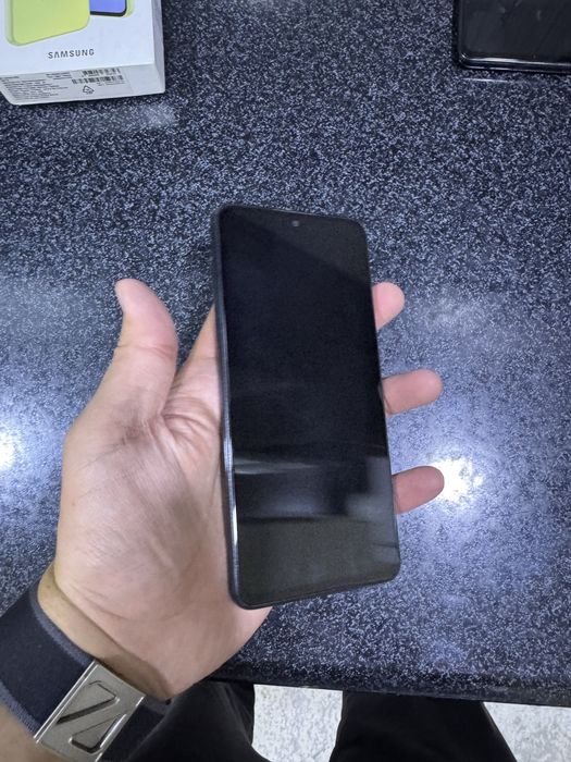 redmi not 11 pro pamit 8.128g holati zor oqip tel qlila