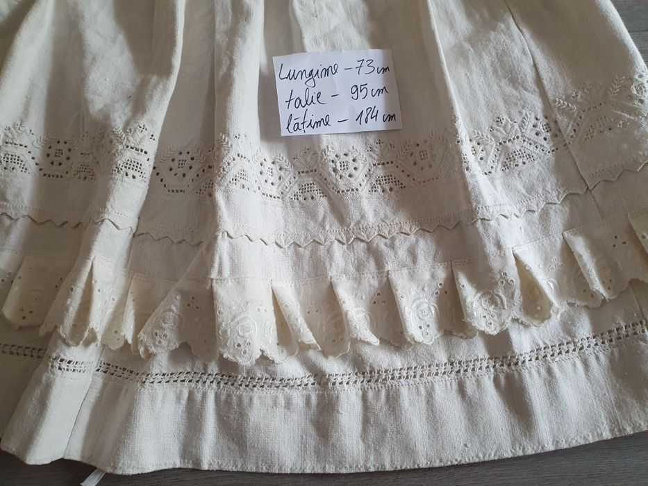 Costume populare vechi  - mărimea L - XL