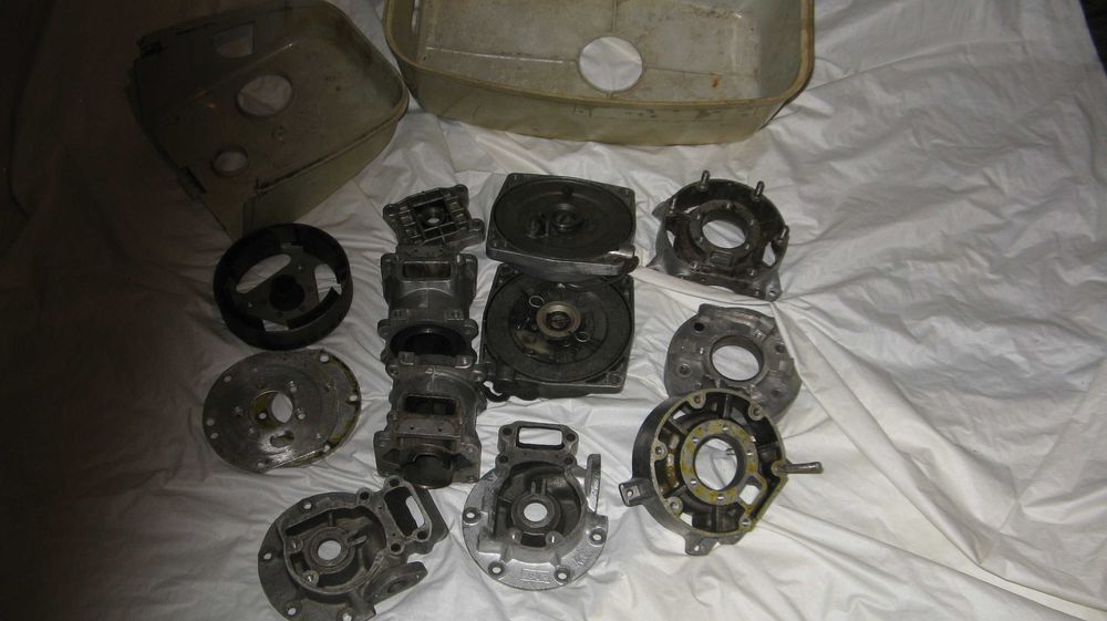 Vand piese si carcasa barca Saliut