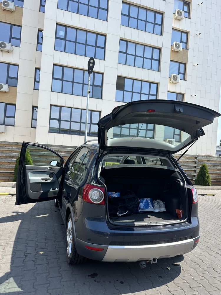 Vând  Volkswagen Golf Plus Cross 1.9TDI