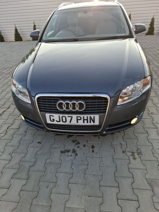 Vând Audi A4 b7 170 cai