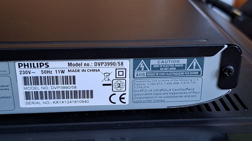 DVD player Philips DVP3990/58 cu USB, HDMI și telecomandă