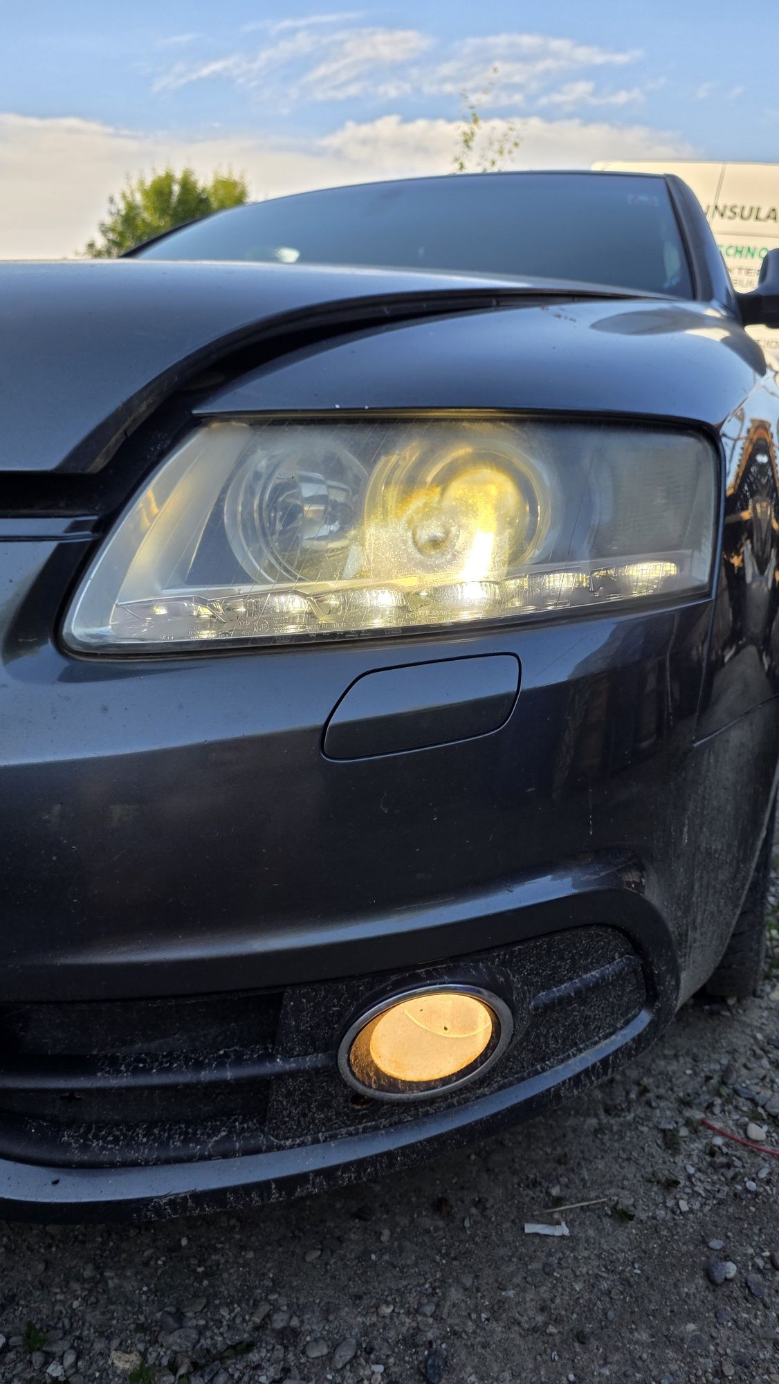 Faruri bi-xenon cu DRL audi a6 c6