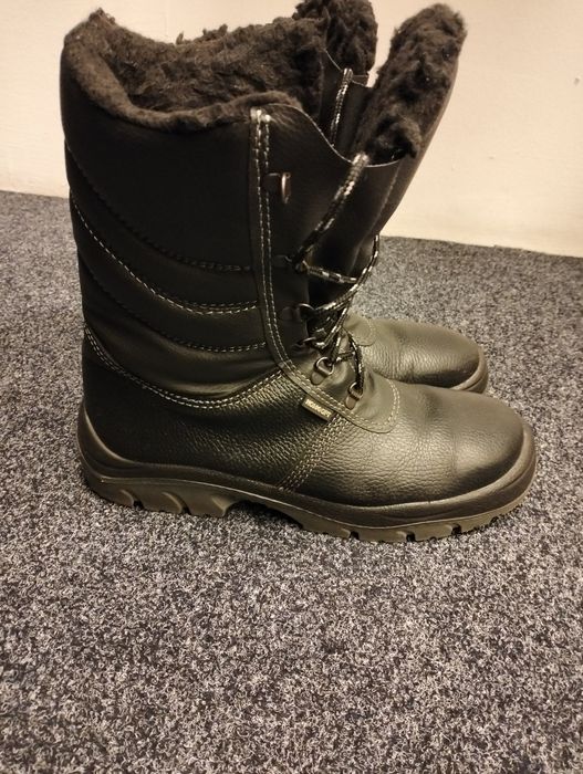 Продам зимние сапоги в хорошем состоянии