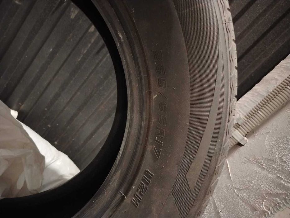 Продаю шины диск камри двухсотка
