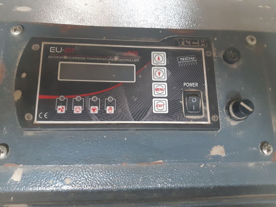 Vând centrală termica  pe lemne