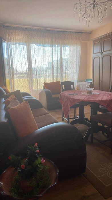 Продава се апартамент .