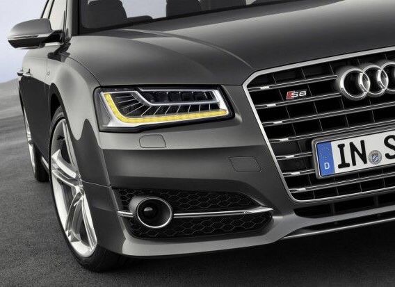 Предна броня Ауди С8 решетка Audi S8 4H matrix маска Д4 4.2 ротор