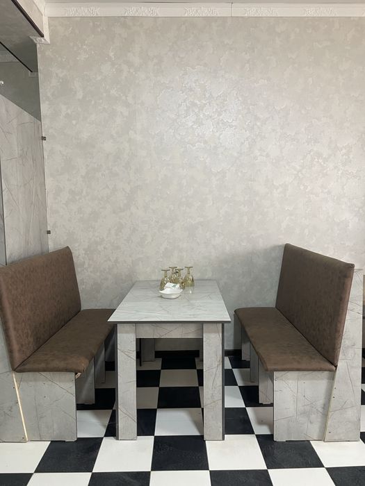 Tayyor mebel kafe fasd food lar uchun