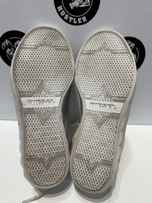 Сникърди DIESEL .Номер 40