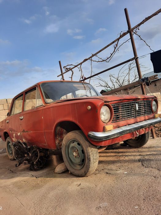 VAZ 21011 yili 1976