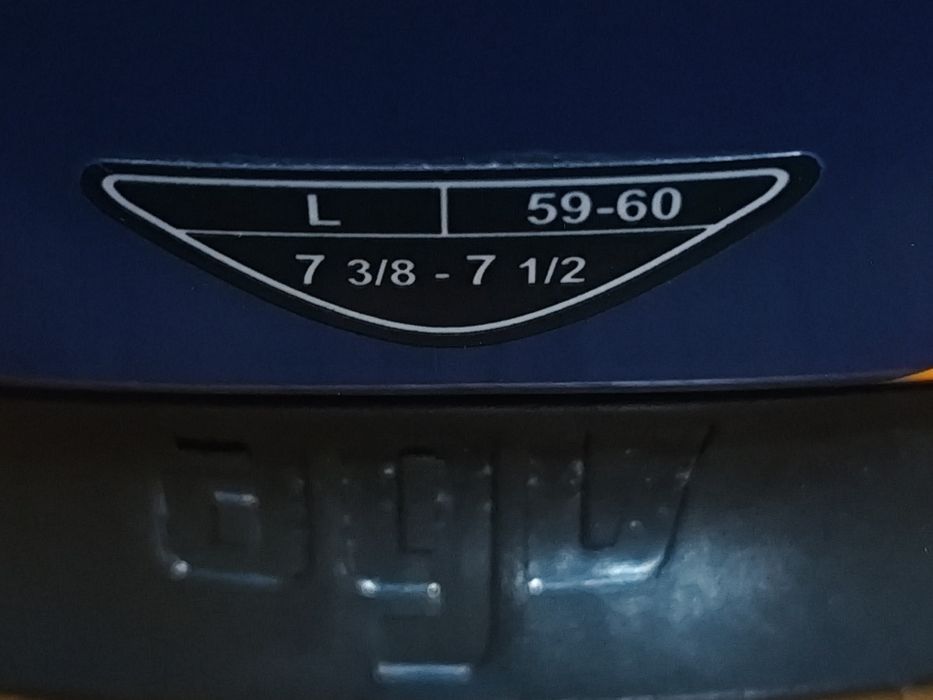 Продавам каска Agv K1 Soleluna