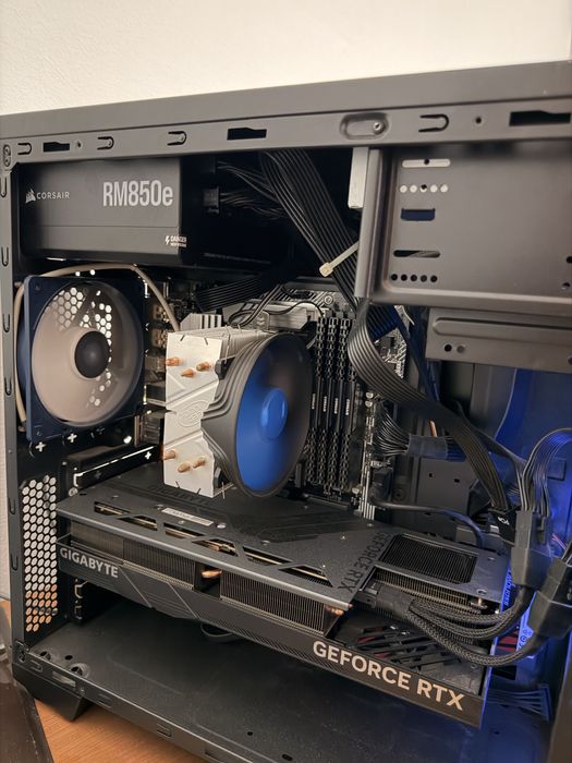 Procesor i7 10700k, placa de baza,sursa , ram , carcasa, cooler proces