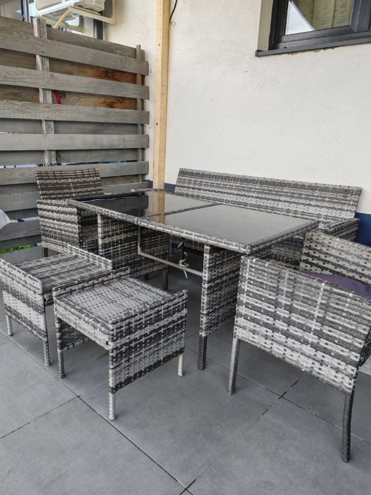 Set scaune cu masa din ratan
