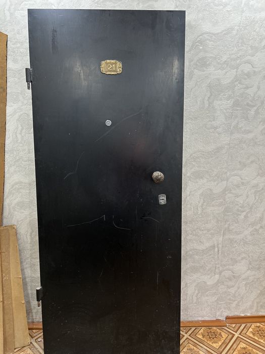 Входная дверь железная