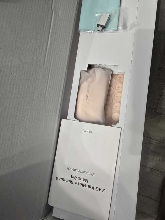 Tastatură și mouse fără fir, XTREMTEC 2.4G ultra subțire cu USB