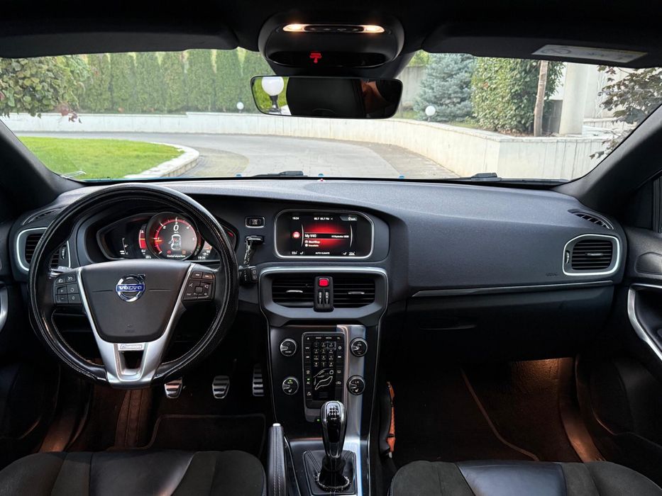 Volvo V40 R Design 2.0d 190 Cp