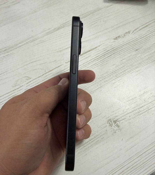 Vand Iphone 15 , 128 GB , negru