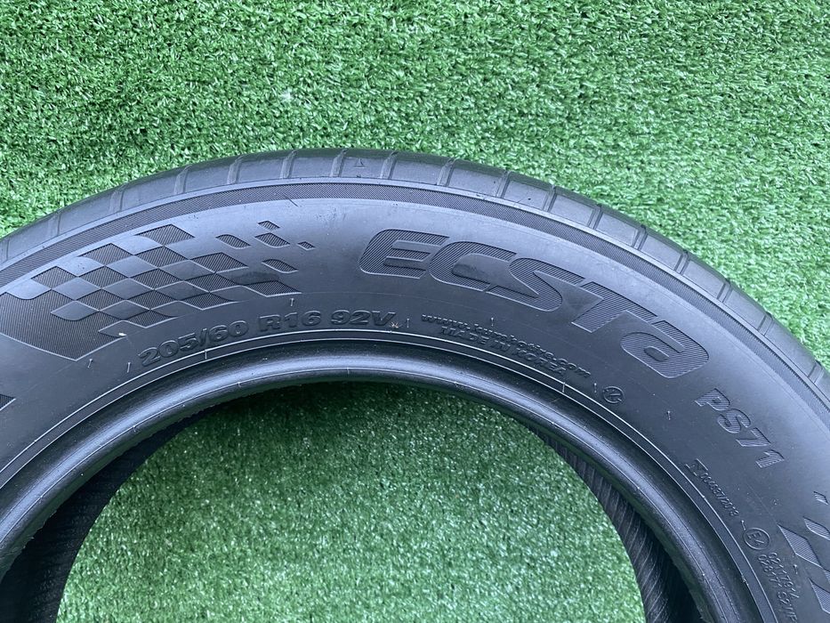 Set 4 anvelope vară 205 60 R16 92V Kumho ECSTA PS71 Dot 1120