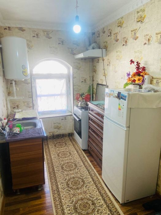 Сдаётся 2 комнатная  в 6 этаже   без лифта   семейным паре