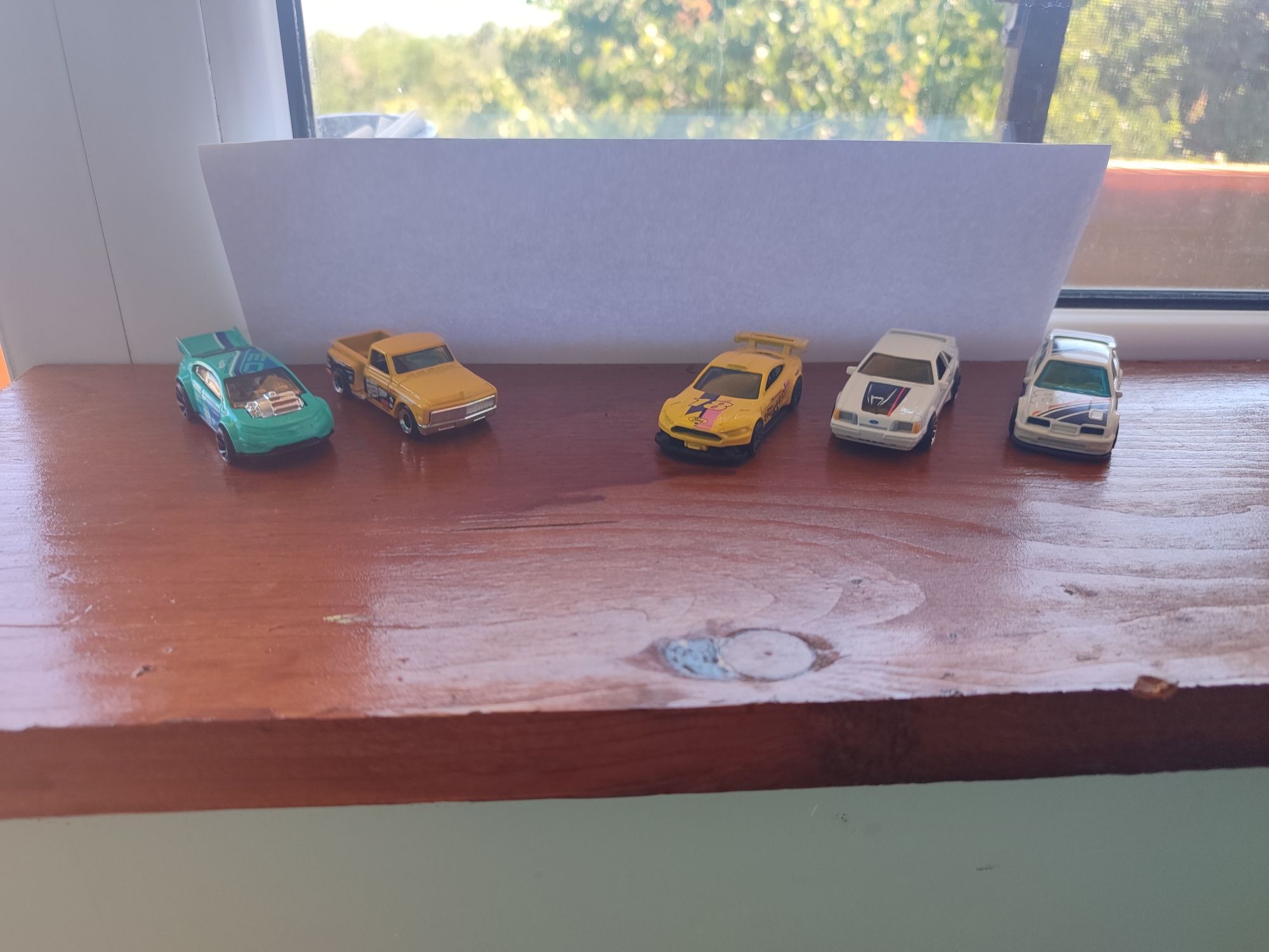 Hot wheels различни 35бр.