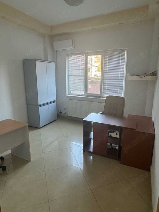 Inchiriez spatiu comercial,Deva, central