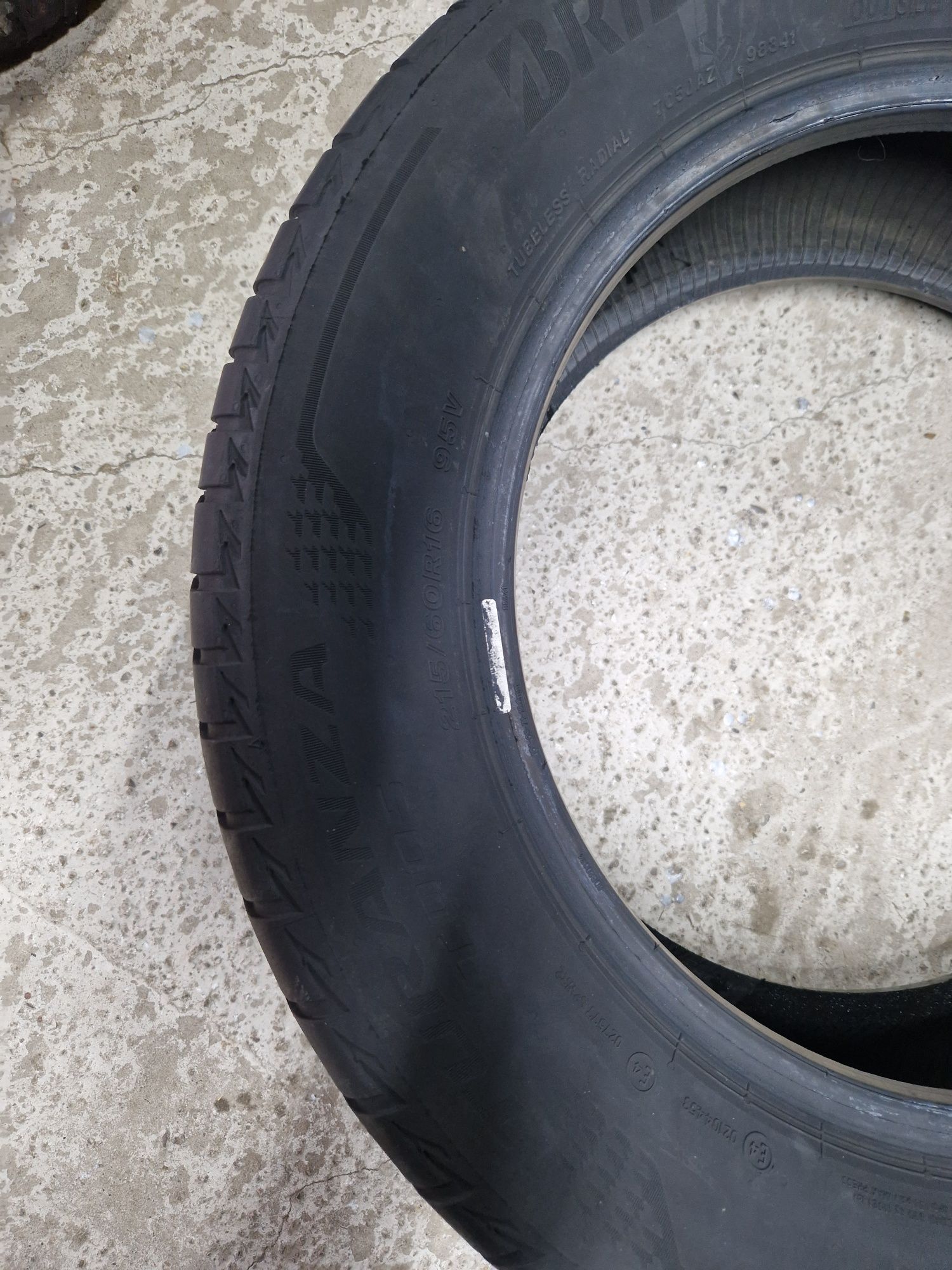 Set 2 anvelope SH vara Bridgestone 215/60/16 dot 2020